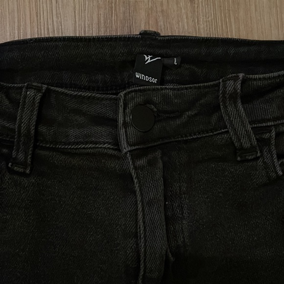 Windsor black shorts - Picture 2 of 5